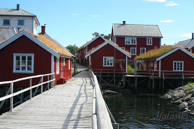 Norwegia (1004).JPG - Lofoty - wyspa Meskenes (Reine)